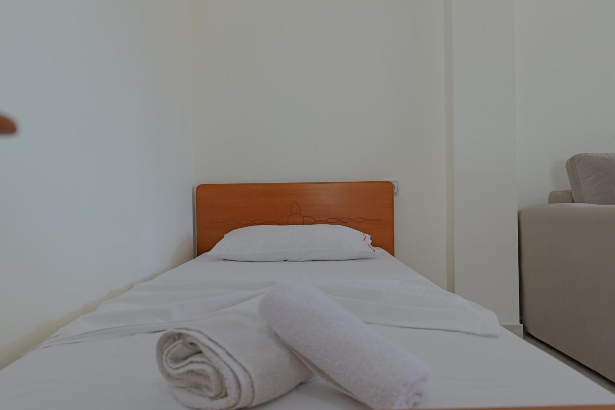 Arthur'S 4Apartments Borsh Luaran gambar